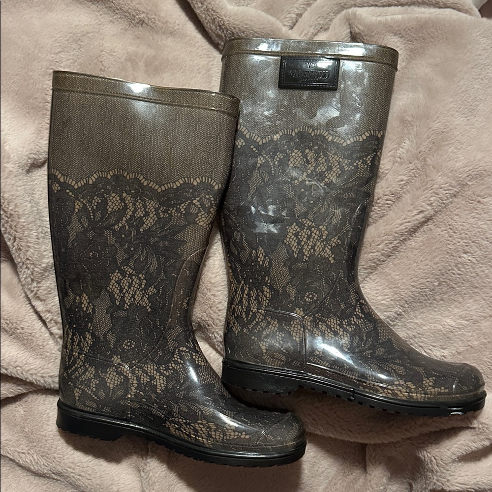 Valentino Garavani Lace Print Rain Boot Grey Women Sz 36 U.S. 6